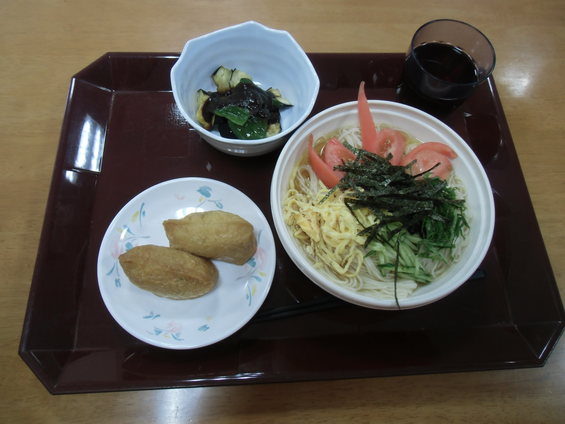 手作りランチ会を開催しました。