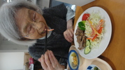「高齢な私でも美味しく食べられたわ」とご飯を食べながらコメントいただきました。
いつも小食の方でしたがこの日はビックリするほど食べられていました。これからも長生きして美味しいものを食べていただきたいです！