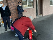 消火器の使用方法を実践