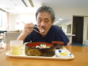 いつもより食欲が増しますね。