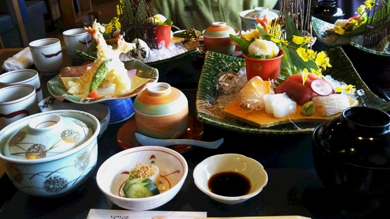 入居者様のリクエストがあり、ランチツアーに行ってきました。